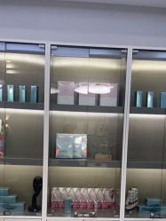 -咪咪专业脱毛连锁机构