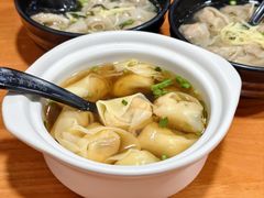蟹粉虾仁大馄饨8只-莱莱小笼·乔艾