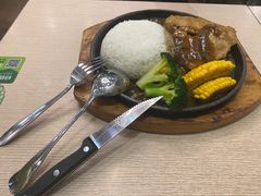 -佰搭果·广式茶餐厅(西华路店)