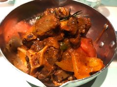 红酒香草烩牛尾-大树餐厅(益田假日店)