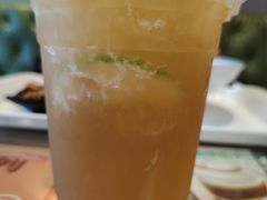 -何记花甲(海岸城旗舰店)