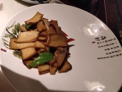 -韵秋荷(宝山龙湖天街店)