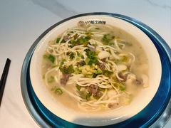 -何永光123鲜牛肉馆(1号店)