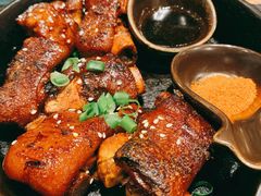 个旧烤猪蹄-云海肴·汽锅鸡·云南菜(广安门天虹店)