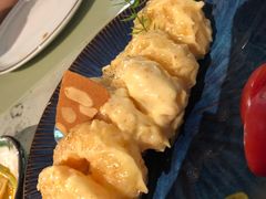 招牌沙汁大虾球-T館·花园艺术餐厅