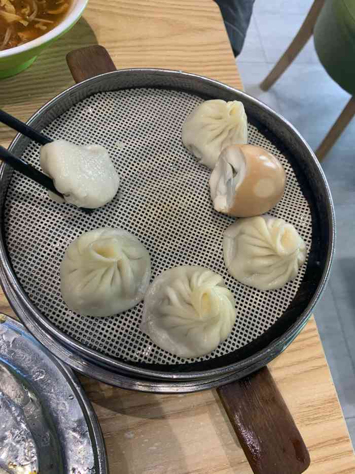 噜噜猪福记(中荣街一店)-"品种多,价格实惠不贵,味道鲜美特别是猪肉.