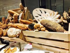 -飨食汇全日制餐厅·昆山皇冠假日酒店(九方店)