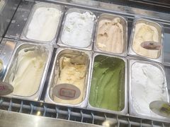 -金马门国际美食百汇(珞喻路店)