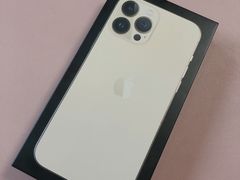 -Apple零售店(华贸购物中心店)