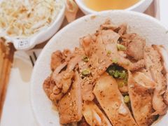 -熊吞·大碗丼烧肉饭(济宁万达广场店)