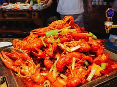 -沪小二炭火蛙锅(淮海中路美食不夜城店)