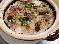 腊肉煲仔饭-优之名鹅城