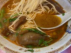 -金杨拉面王小吃面馆·牛三宝面·红烧牛肉粉