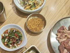 -青瓦餐厅·生鱼片·韩园烤肉(西塔店)