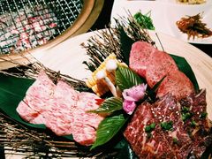 -山川小町·极番烧肉(新地假日广场店)