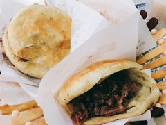 -闫家驴肉老店(华电一校店)