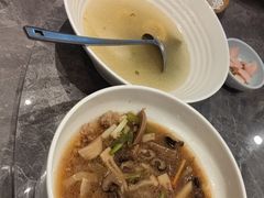 -有红鸡毛店·川菜(建设路店)