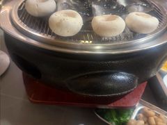 -围炉肉舍•炭烤活鳗•丹东海鲜烤肉(步行街店)