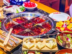 -憨孃孃·重庆老火锅(红山黑金店)