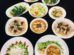 -天鹅到家·保姆月嫂育儿嫂(蔚蓝海岸店)