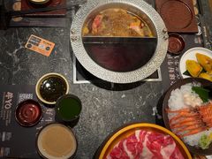 -牛YO寿喜烧·铁板烧和牛火锅自助(市府恒隆店)