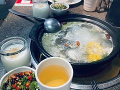 -野迹·石橄榄鸡·烧烤(新洲店)