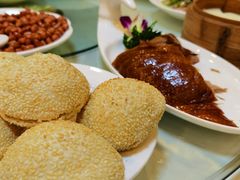 空心芝麻烧饼-九花山烤鸭店