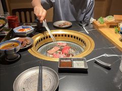 -山川小町·极番烧肉(新地假日广场店)