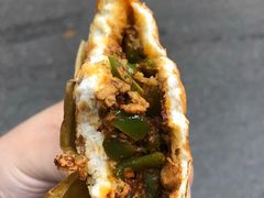 孜然夹馍-老字号杨坡红油米线腊汁肉夹馍(东四道巷店)