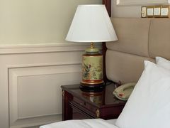 -深圳富苑皇冠假日套房酒店