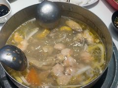-洪氏嗨捞·猪肚鸡火锅(阳光天地店)