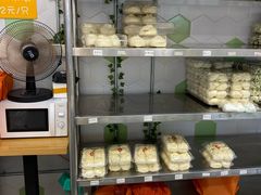 -白玉兰食品(中山公园龙之梦店)