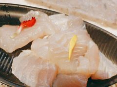 -老牌坊云南鱼豆花火锅(哈西万达店)