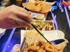 -路边边地标烧烤·川菜·小龙虾·音乐酒馆(良乡长虹店)