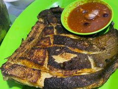 -明记烧鱼美味店