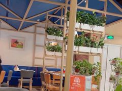 -渝信川菜 · 川味家常菜(财富购物中心店)