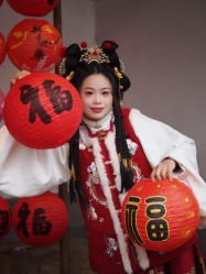 -一揽芳华汉服旗袍体验馆(拙政园店)