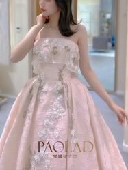 -南京宝娜嫁衣婚纱礼服馆(中央路店)