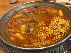 -喇喇排骨火锅·传统韩式脊骨汤(望京西园总店)