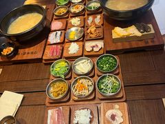 -银米·云南传统过桥米线(双廊黑金冠店)