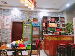 -壹阁胡羊焖饼(特色小吃街店)