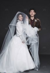 -雪中彩影婚纱摄影·微光艺术中心