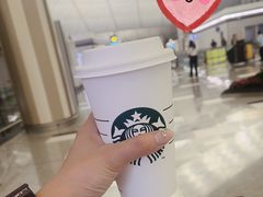 -星巴克(香港国际机场44号闸店)