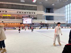 -冠军冰场CHAMPION RINK(凯德广场店)