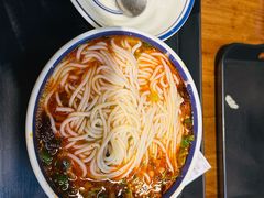 -云阿蛮云南生烫牛肉米线(奉贤路店)