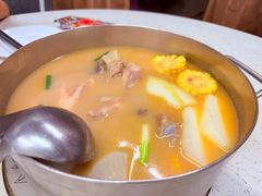 -肥仔文澳门猪骨煲(南京西路店)