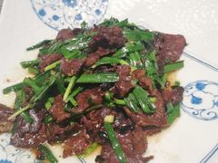 大蒜辣椒炒腊牛肉-湘悦茗宴(创维店)