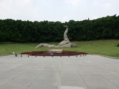 -上海市龙华烈士陵园