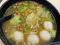 鱼丸粉-龙记桂林米粉(财满街店)
