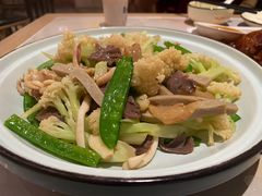 阳江小盆菜-先记烧鹅王·本地粤菜(福永店)